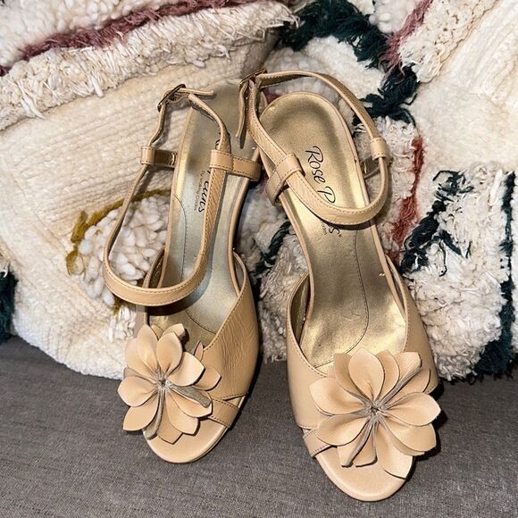 Rose Petals by Walking Cradles Flower Heels! - Picture 4 of 12